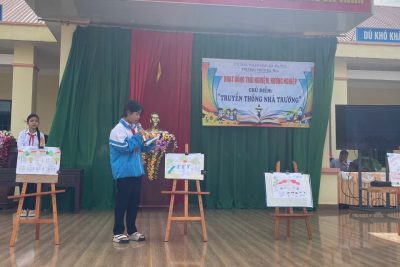 Hoạt động trải nghiệm hướng nghiệp với chủ đề đề “Truyền thống nhà trường”.