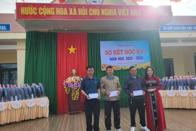 TRƯỜNG THCS EA TUL TỔ CHỨC SƠ KẾT HỌC KỲ I NĂM HỌC 2025–2026