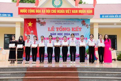 LỄ TỔNG KẾT VÀ PHÁT THƯỞNG NĂM HỌC 2024–2025