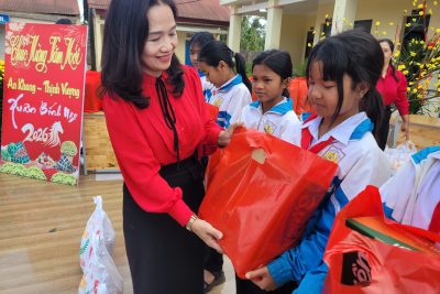 TRƯỜNG THCS EA TUL TỔ CHỨC CHƯƠNG TRÌNH “TẾT SUM VẦY – XUÂN YÊU THƯƠNG”